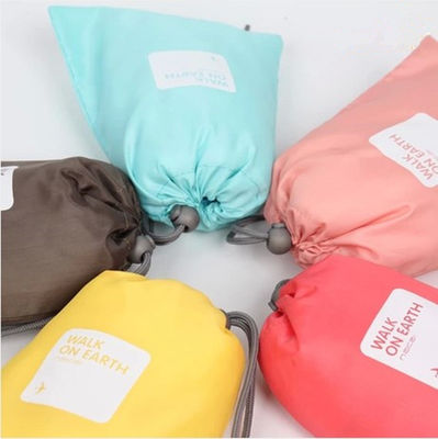 het promotie de stoffenpolyester van de eco vriendschappelijke schoonheid waterdichte drawstring doet de zak van het Douanestoflaken voor doekgift in zakken