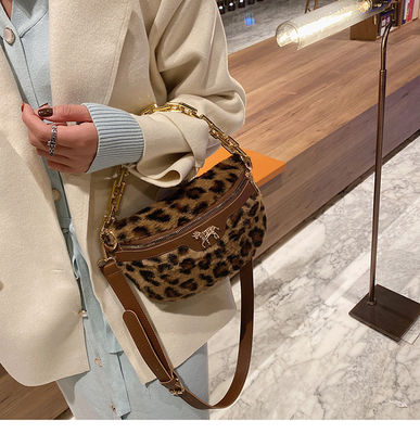 Vrouwen van het de Wol van de de Wachttijdzak van de Pluizige Bont van pluchelammeren van de de Manierstof de Kleine van de de Winter Vrouwelijke Zak Ontwerper Handbags