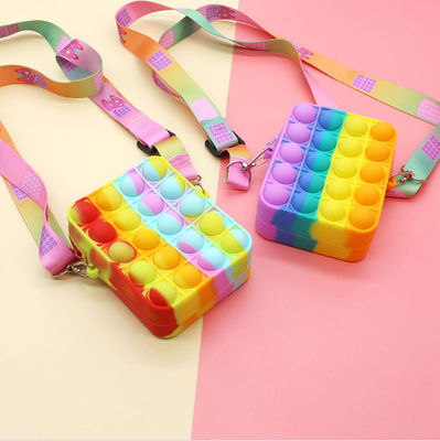 Friemel van de Portefeuilledames van Toy Rainbow Unicorn Coin Purse van Duwbellen het Kiezelzuurkruis - lichaamszak