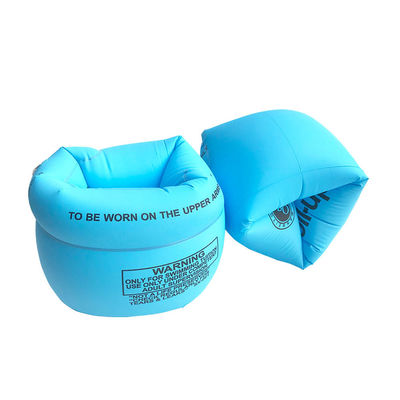 Jonge geitjes die van de de Vlotterlucht van pvc van Wapenring foldable Opblaasbare de Kokerscirkel zwemmen